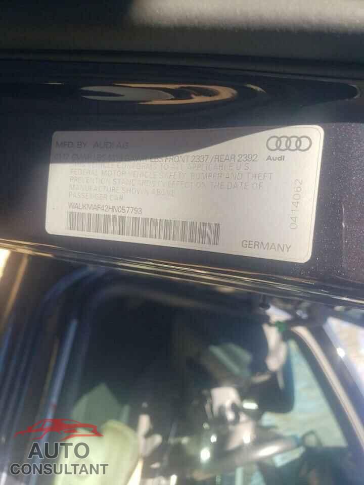 AUDI A4 2017 - WAUKMAF42HN057793