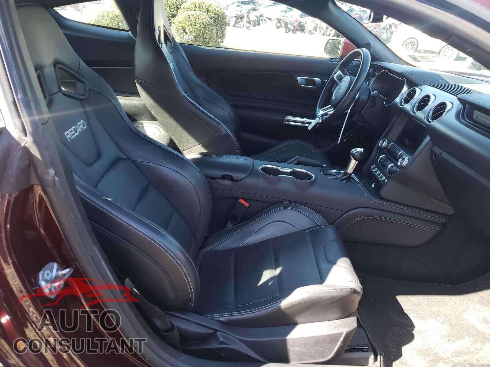 FORD MUSTANG 2018 - 1FA6P8TH3J5112453