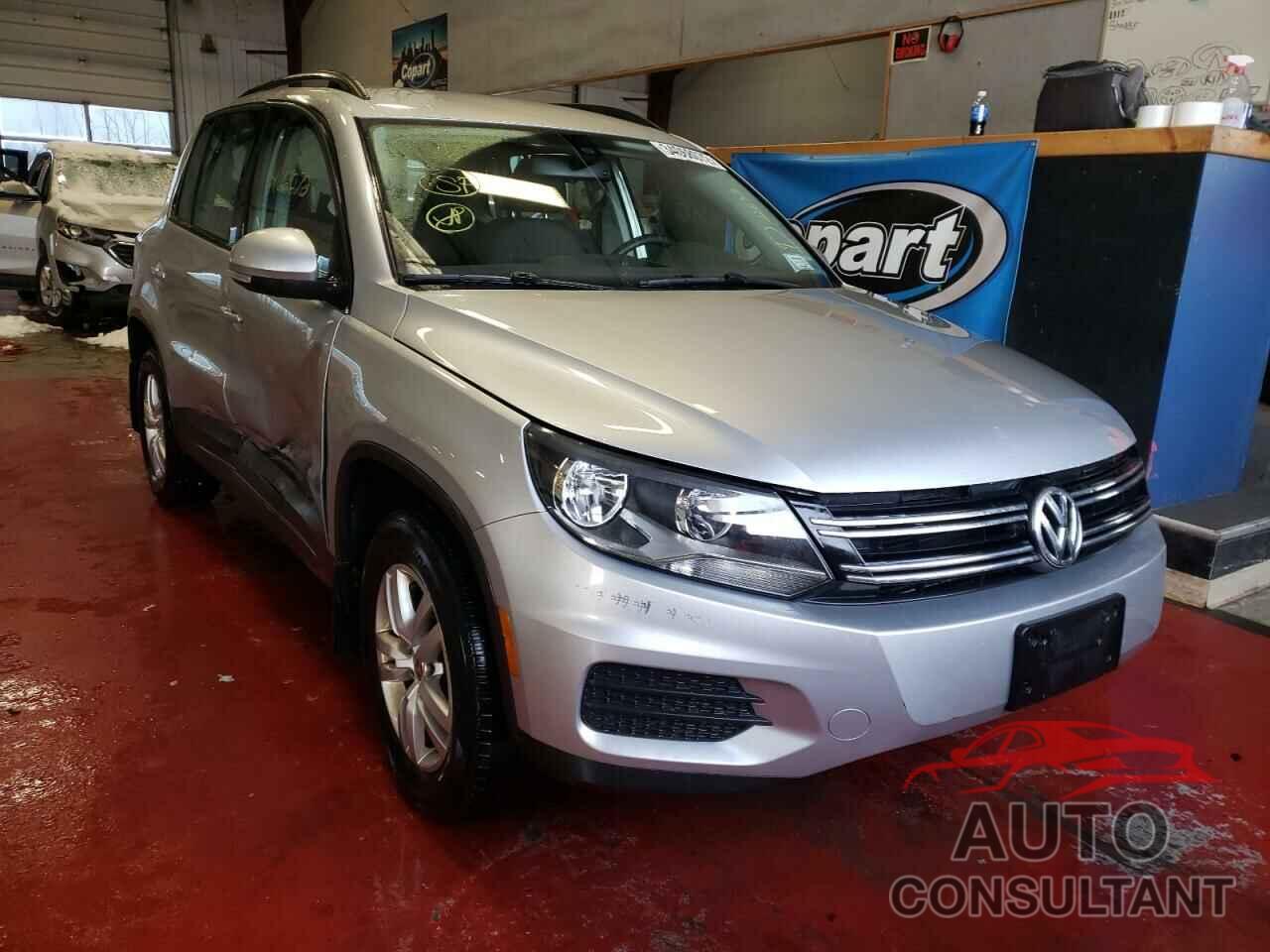 VOLKSWAGEN TIGUAN 2016 - WVGBV7AX2GW599095