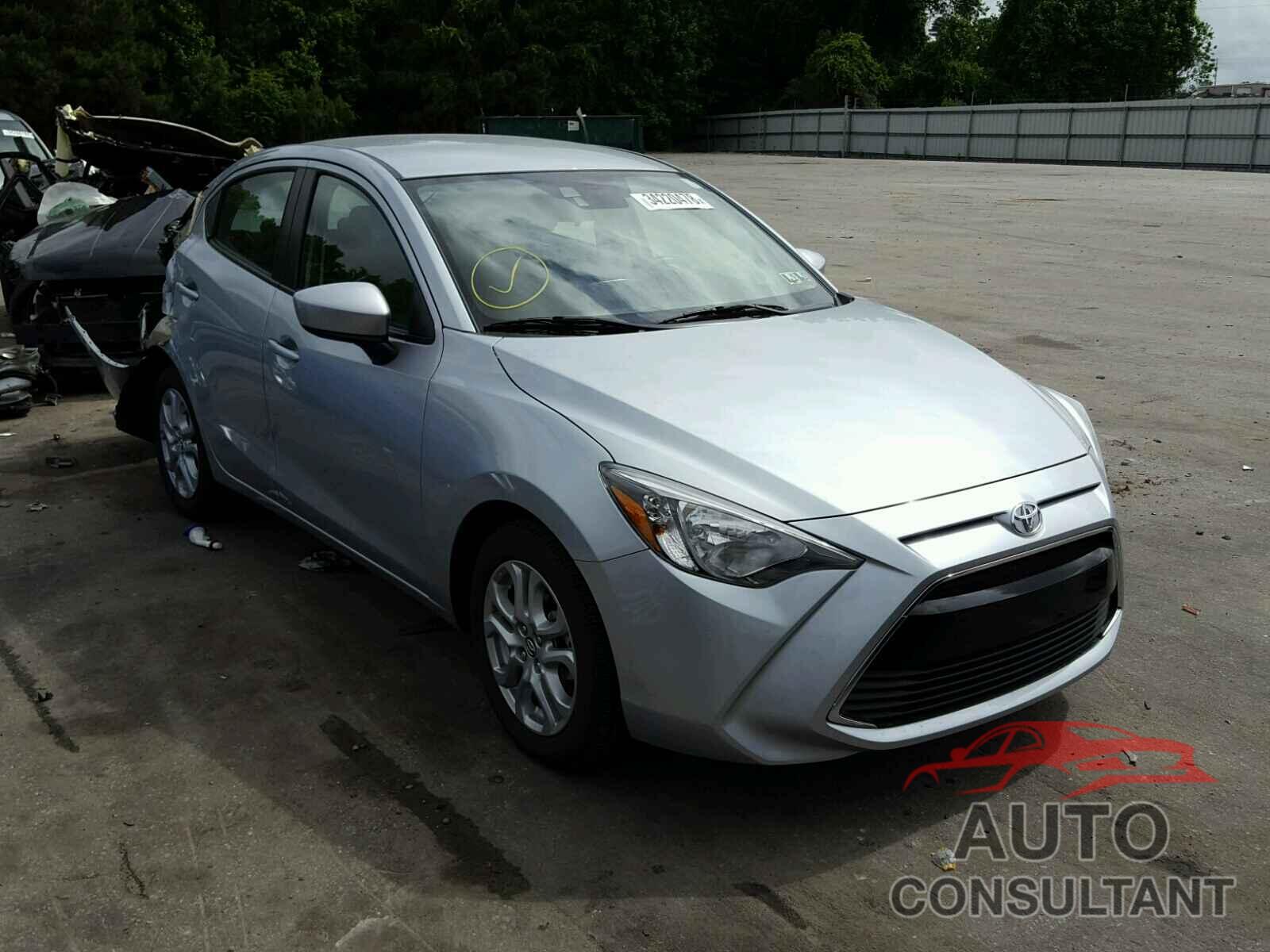 TOYOTA YARIS 2017 - 3MYDLBYV5HY181068
