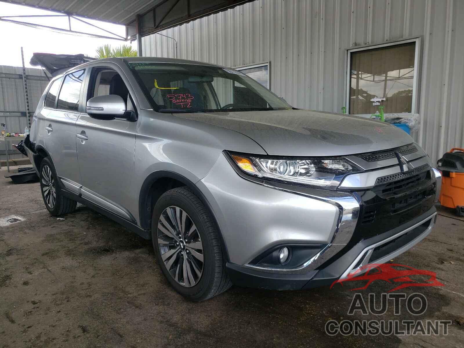 MITSUBISHI OUTLANDER 2019 - JA4AD3A31KZ033018