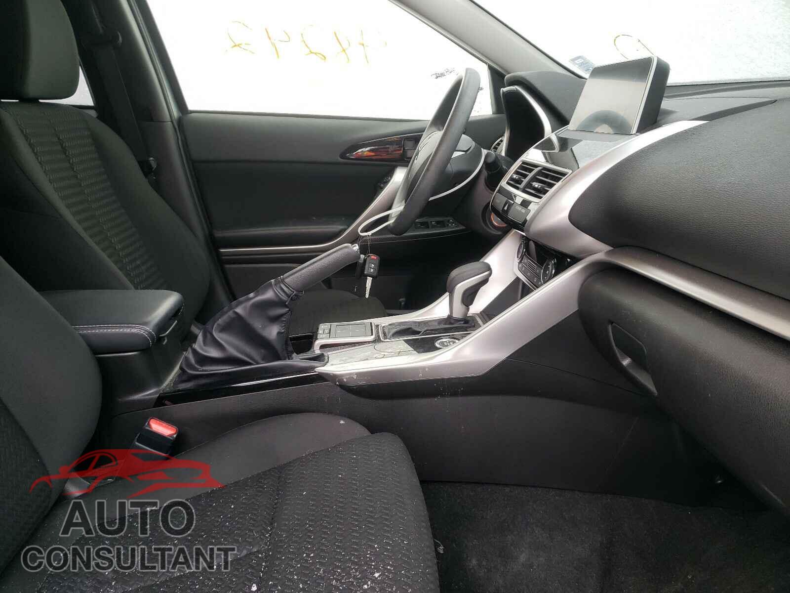 MITSUBISHI ECLIPSE 2018 - JA4AT3AA0JZ610444