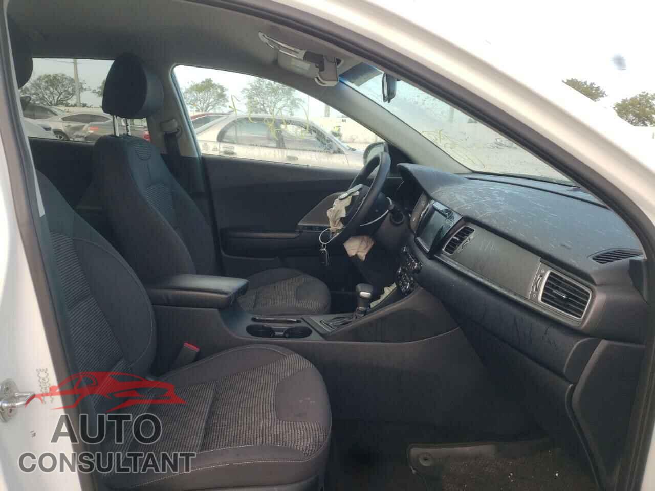 KIA NIRO 2017 - KNDCB3LC9H5049341