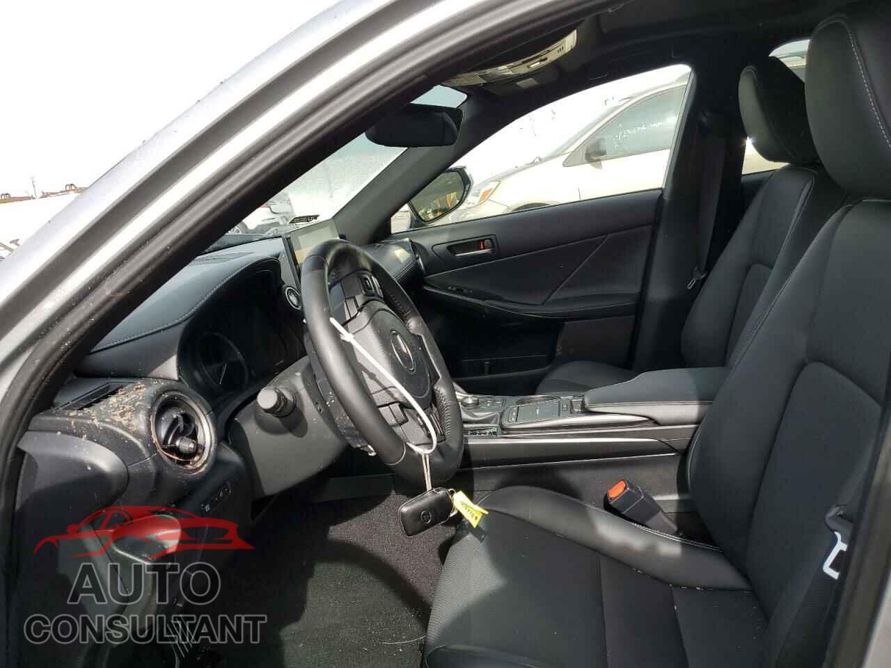 LEXUS IS 2021 - JTHCA1D21M5111577