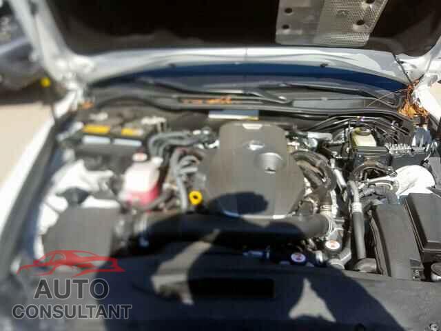 LEXUS IS 2018 - JTHBA1D29J5070607