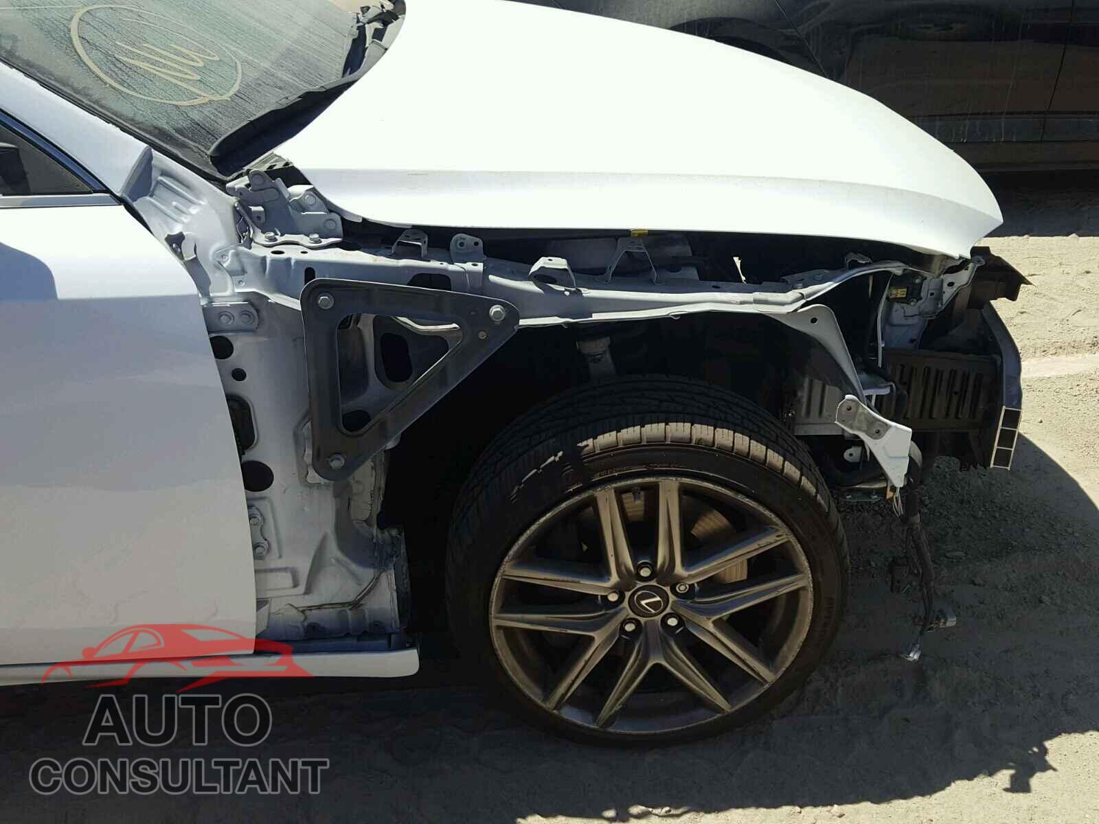 LEXUS IS 2016 - JTHBA1D24G5031688