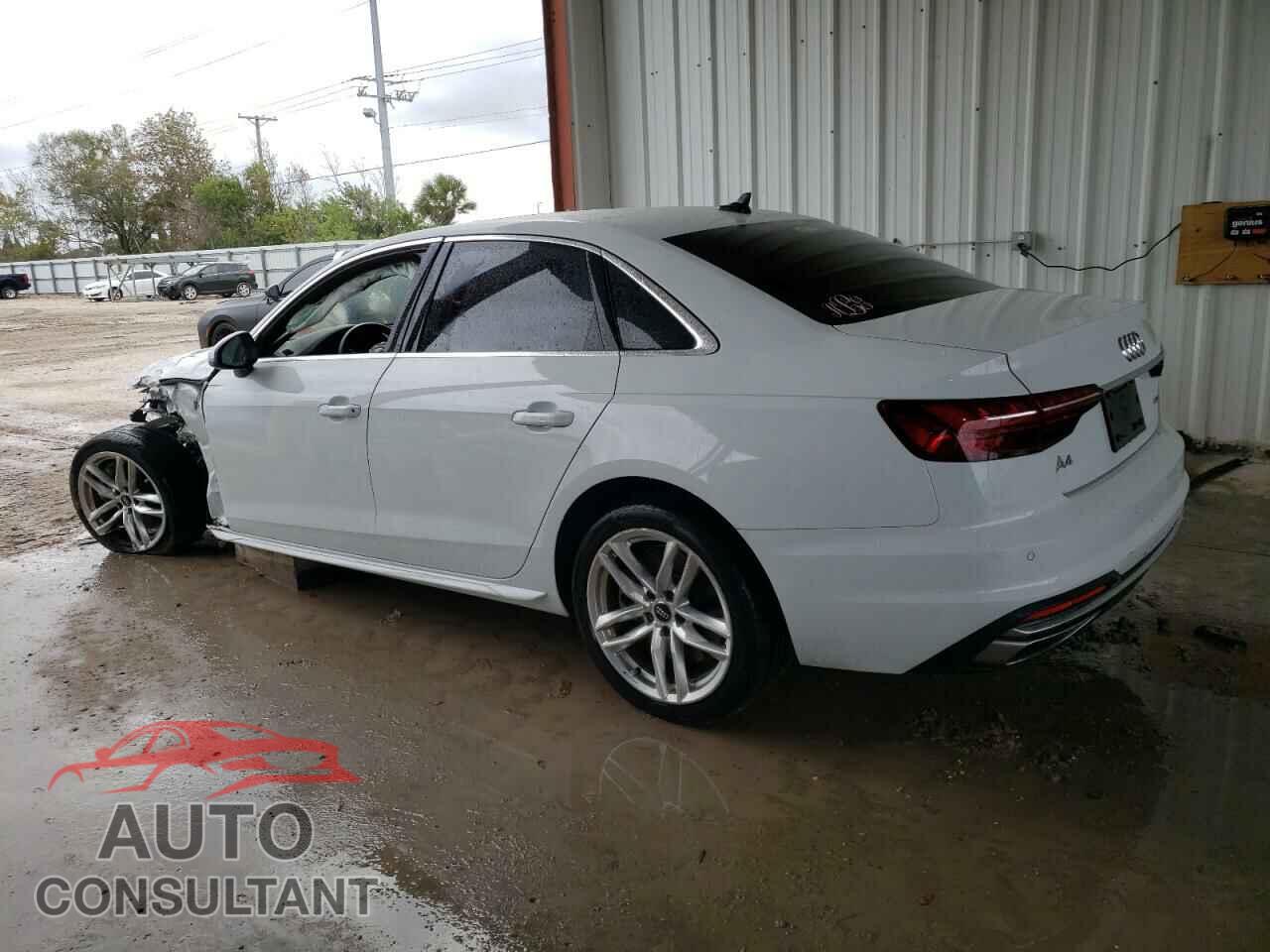 AUDI A4 2021 - WAUDAAF48MA029824