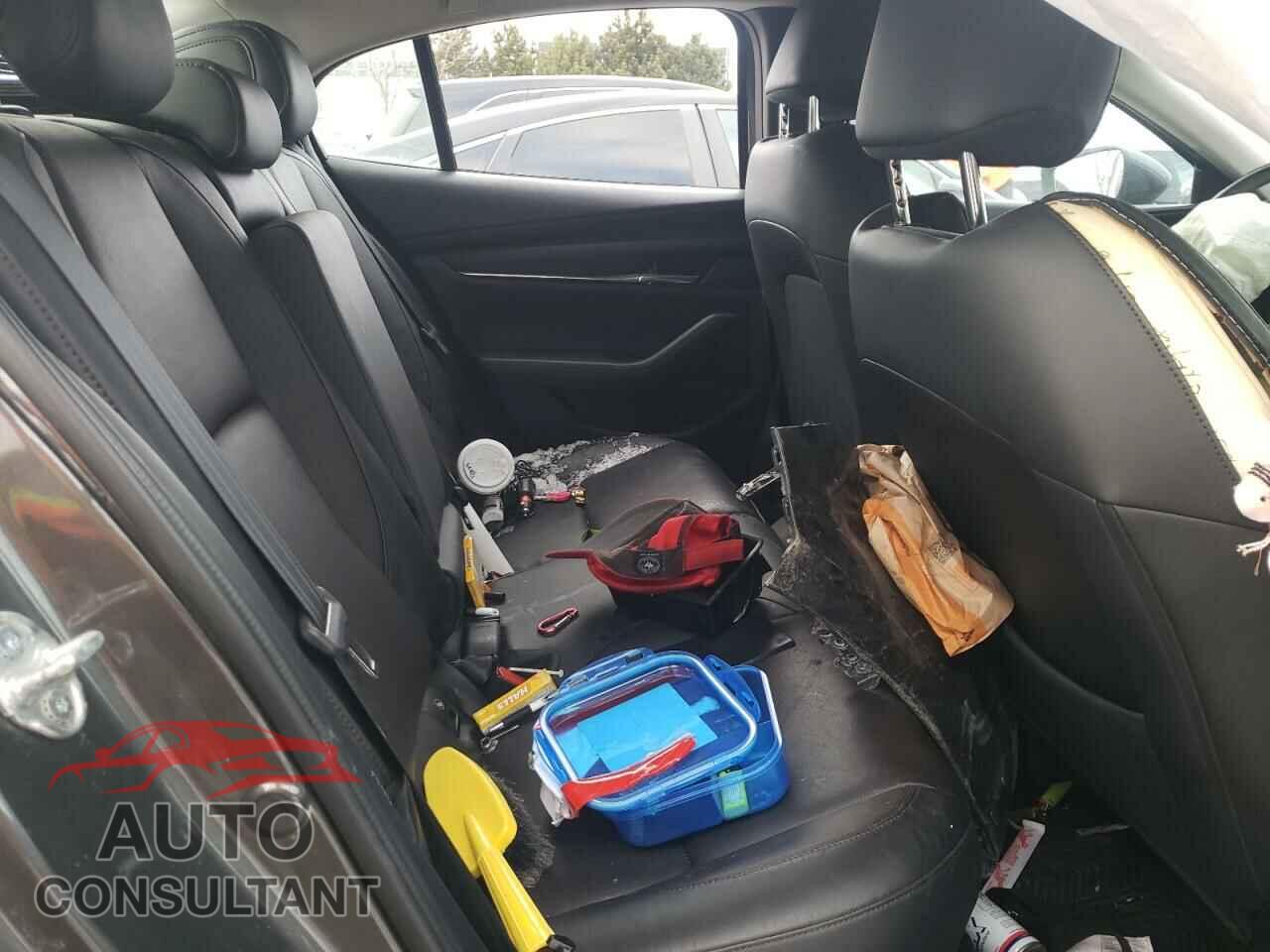 MAZDA 3 2019 - 3MZBPADM7KM102707