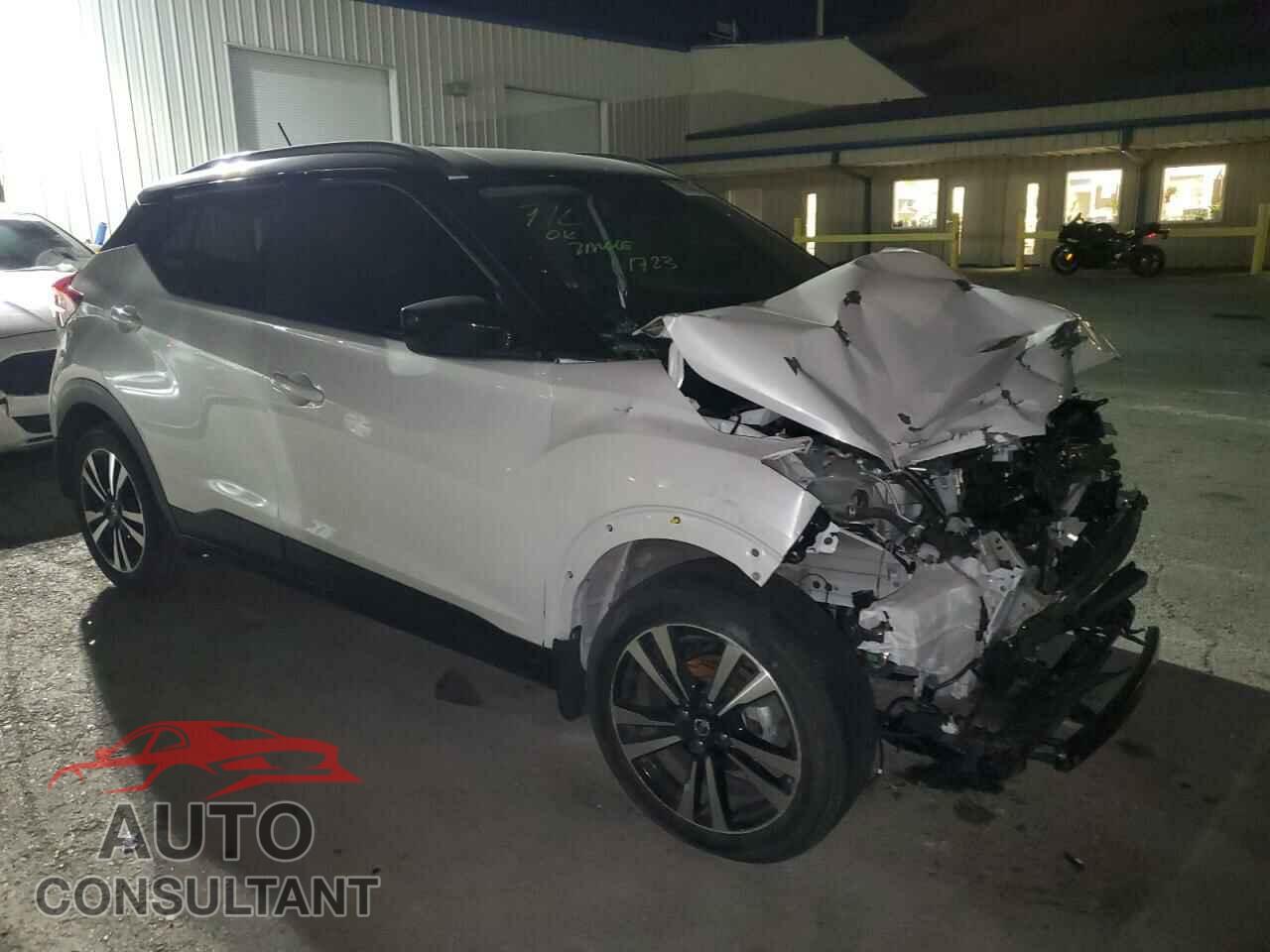 NISSAN KICKS 2019 - 3N1CP5CU3KL496442
