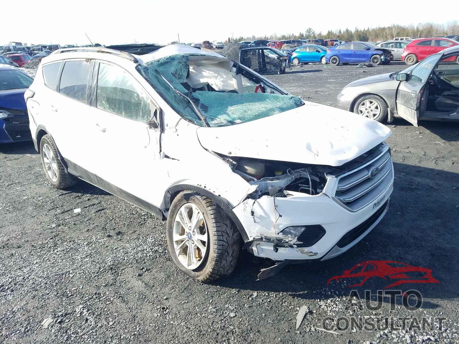 FORD ESCAPE 2017 - 1FMCU9G94HUD31349