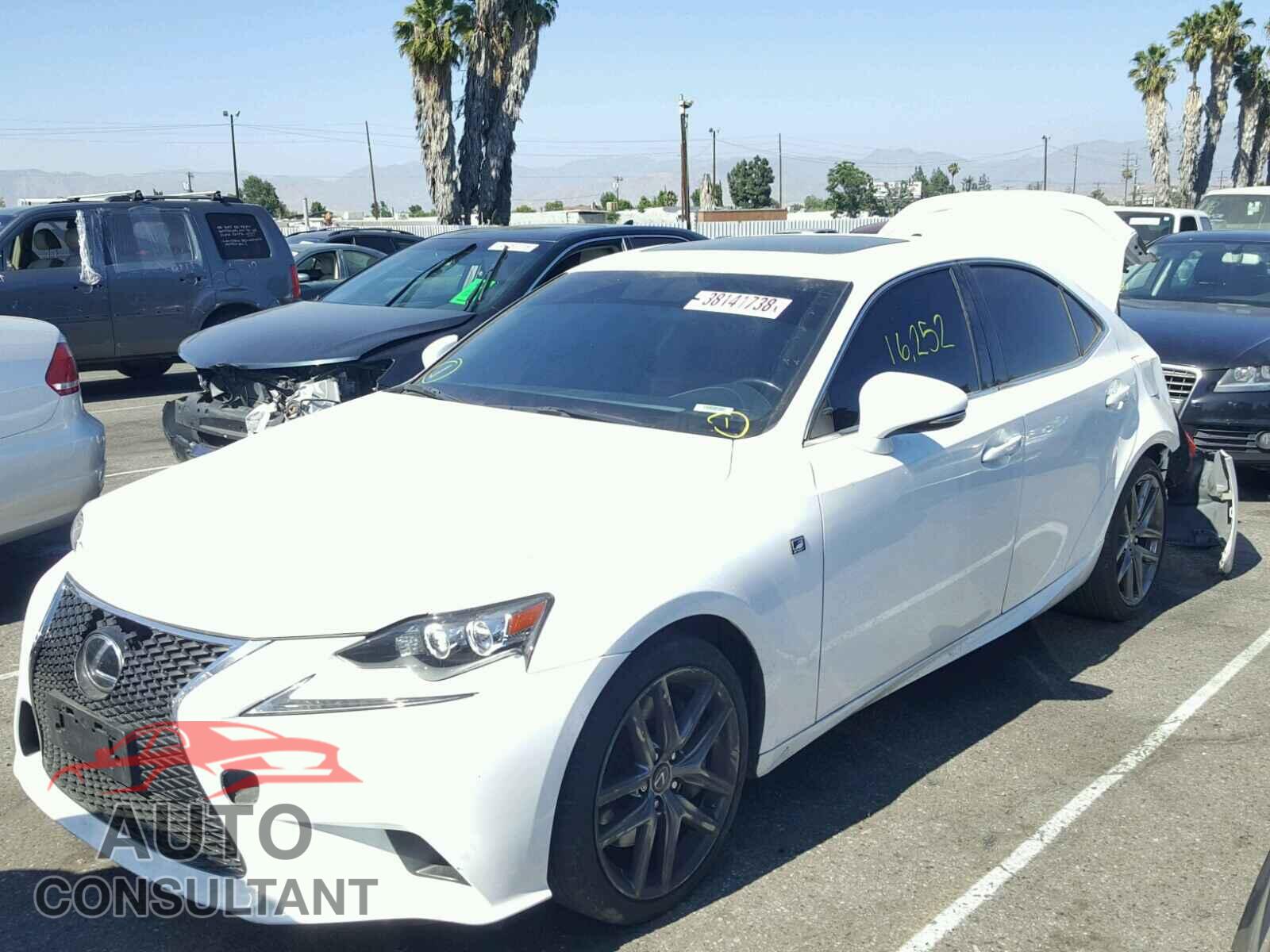 LEXUS IS 2016 - JTHBA1D29G5033100