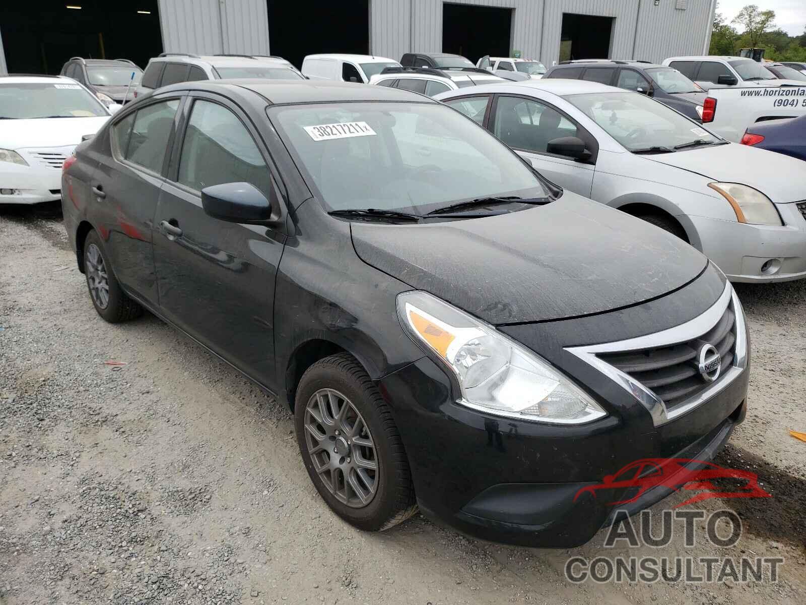 NISSAN VERSA 2018 - 3N1CN7AP9JL837713