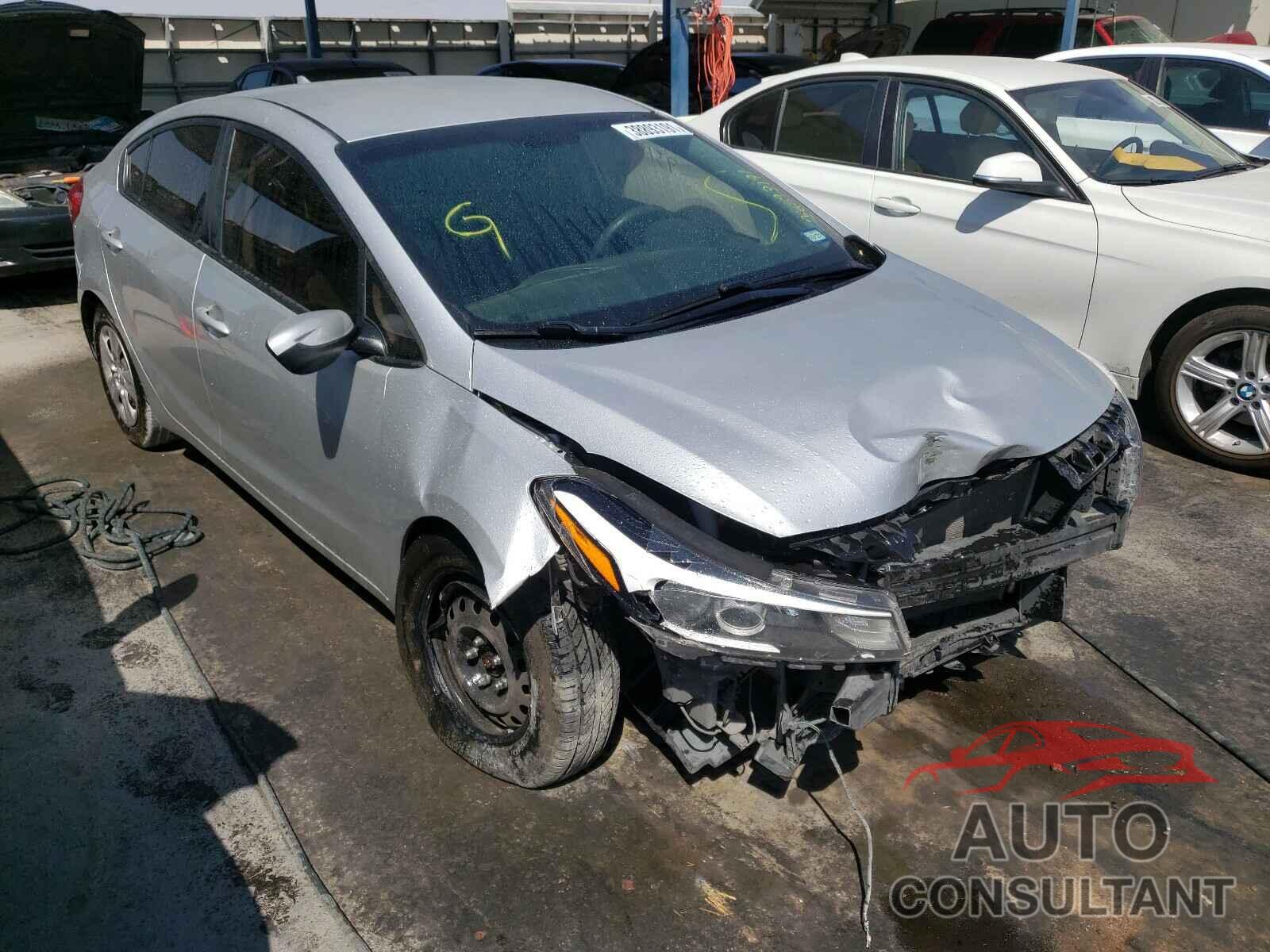 KIA FORTE 2017 - 3KPFL4A77HE022276