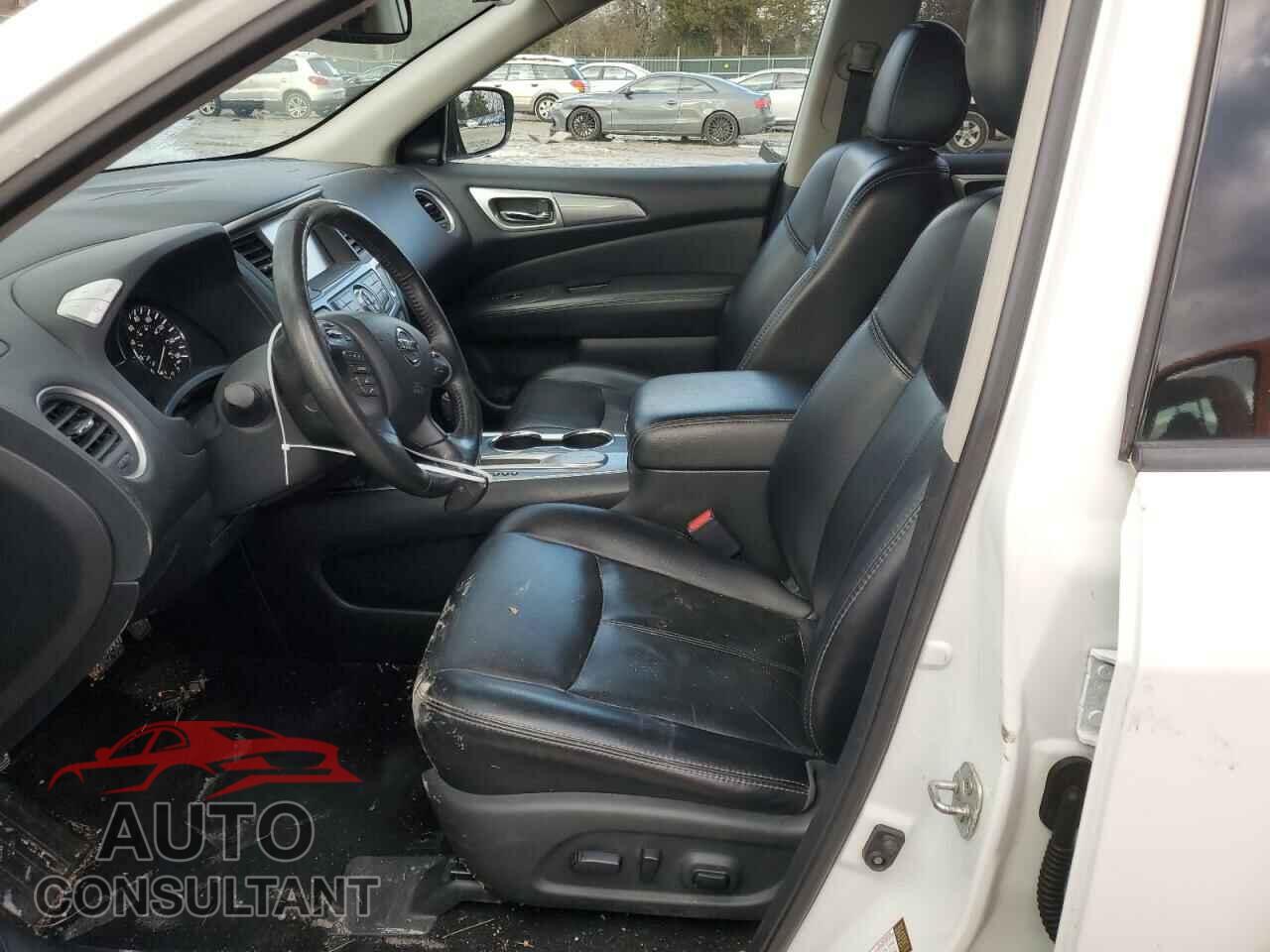 NISSAN PATHFINDER 2019 - 5N1DR2MN6KC625234