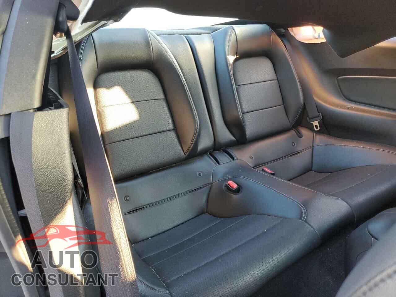 FORD MUSTANG 2017 - 1FA6P8TH5H5293243