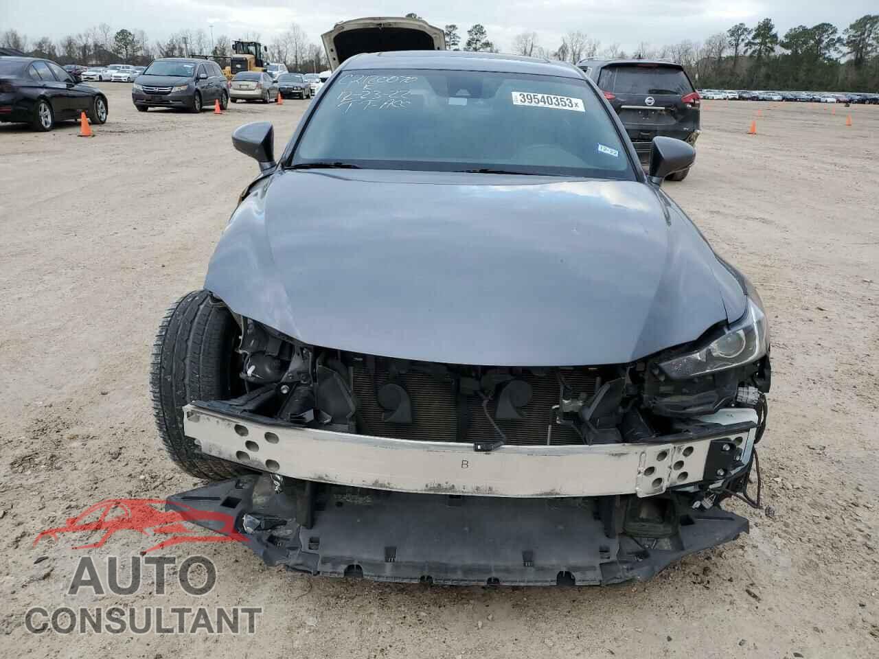 LEXUS IS 2017 - JTHBA1D29H5039996