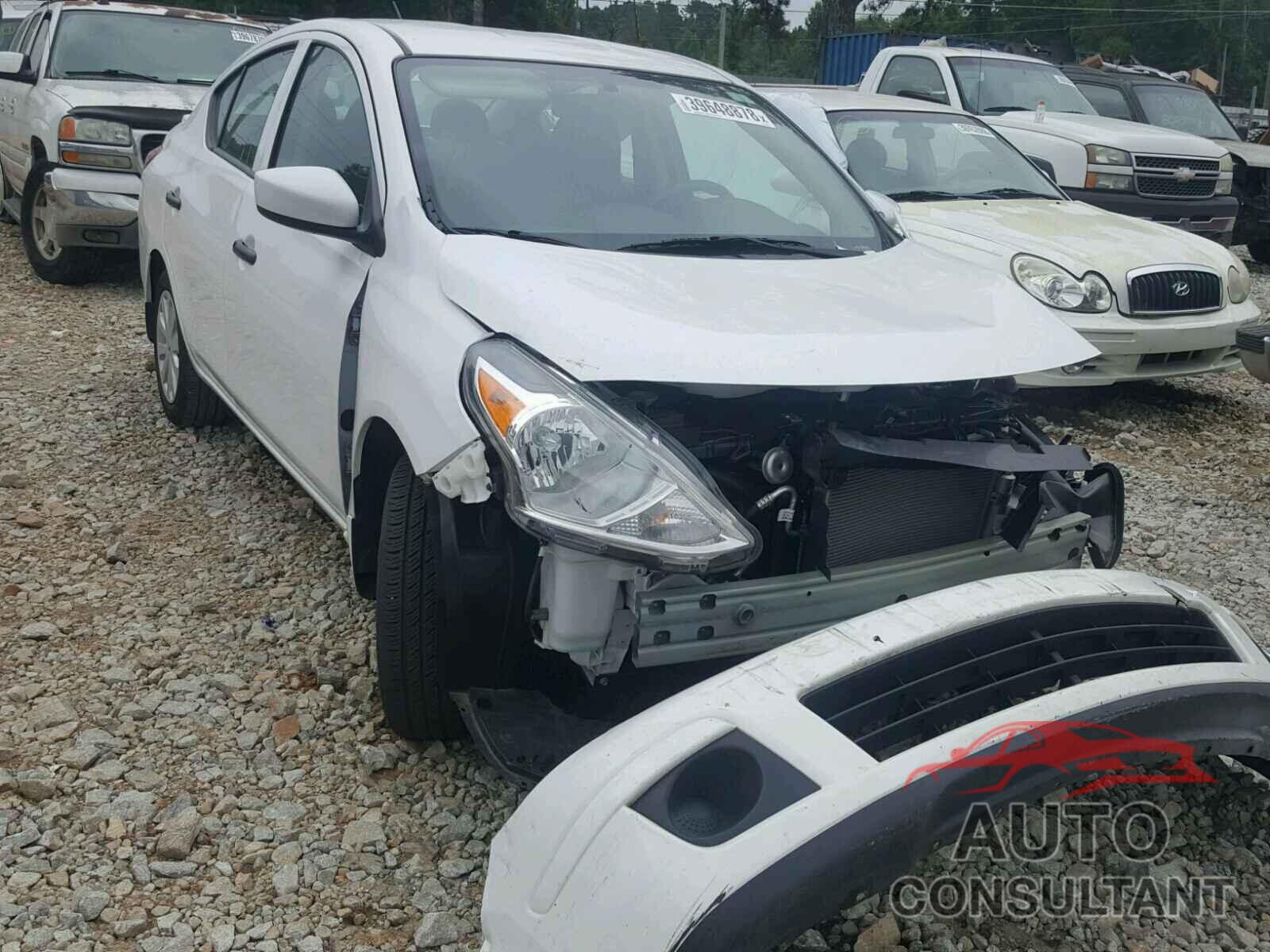 NISSAN VERSA 2017 - 3N1CN7AP0HL888009
