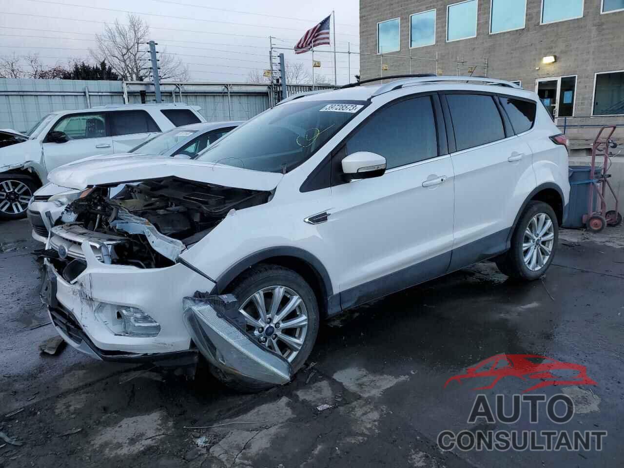 FORD ESCAPE 2017 - 1FMCU9J90HUA28075