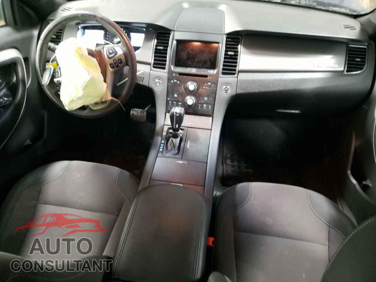 FORD TAURUS 2017 - 1FAHP2E83HG109800