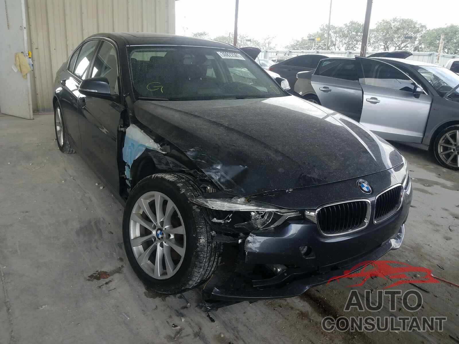 BMW 3 SERIES 2018 - WBA8E1G54JNU90343