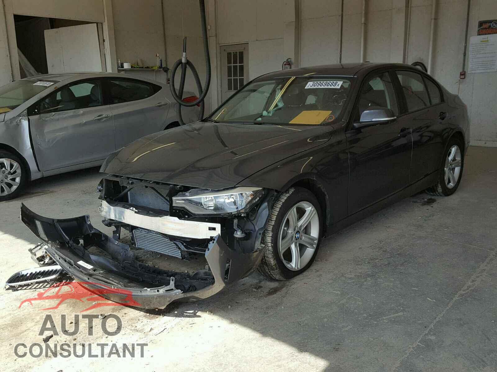 BMW 3 SERIES 2015 - WBA3A5C55FF611045