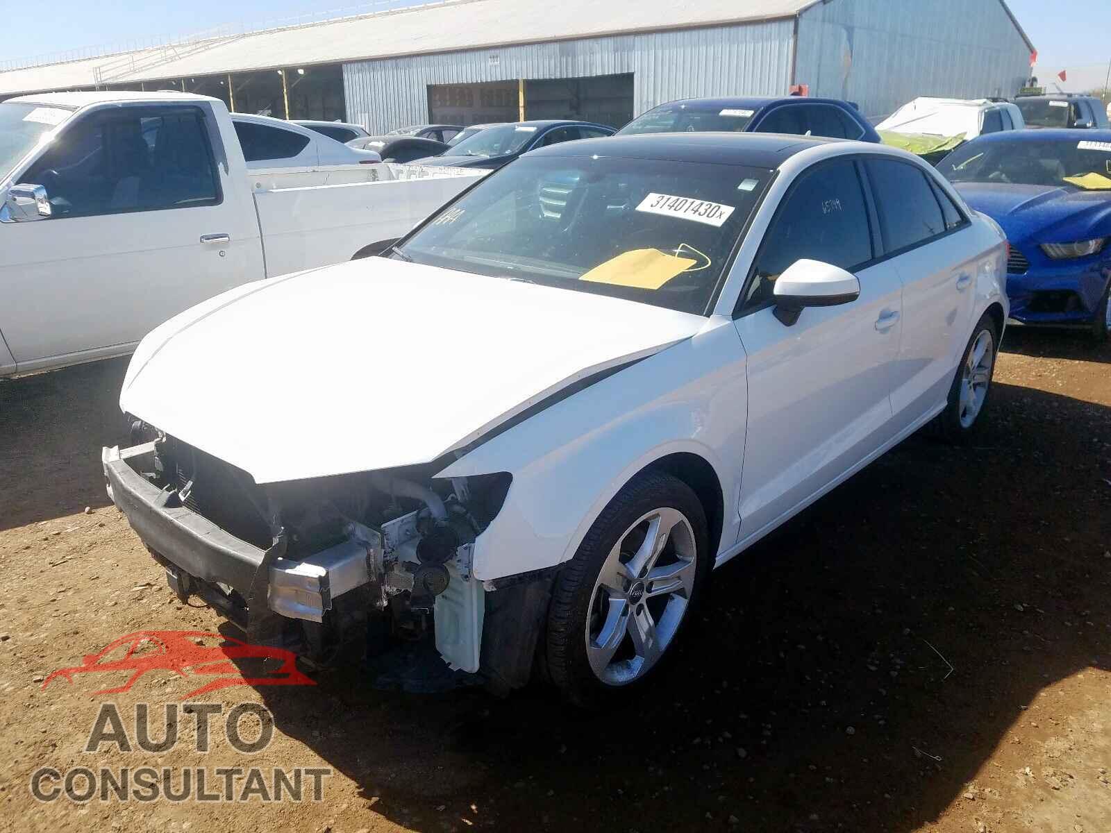 AUDI A3 2017 - WAUAUGFFXH1037153