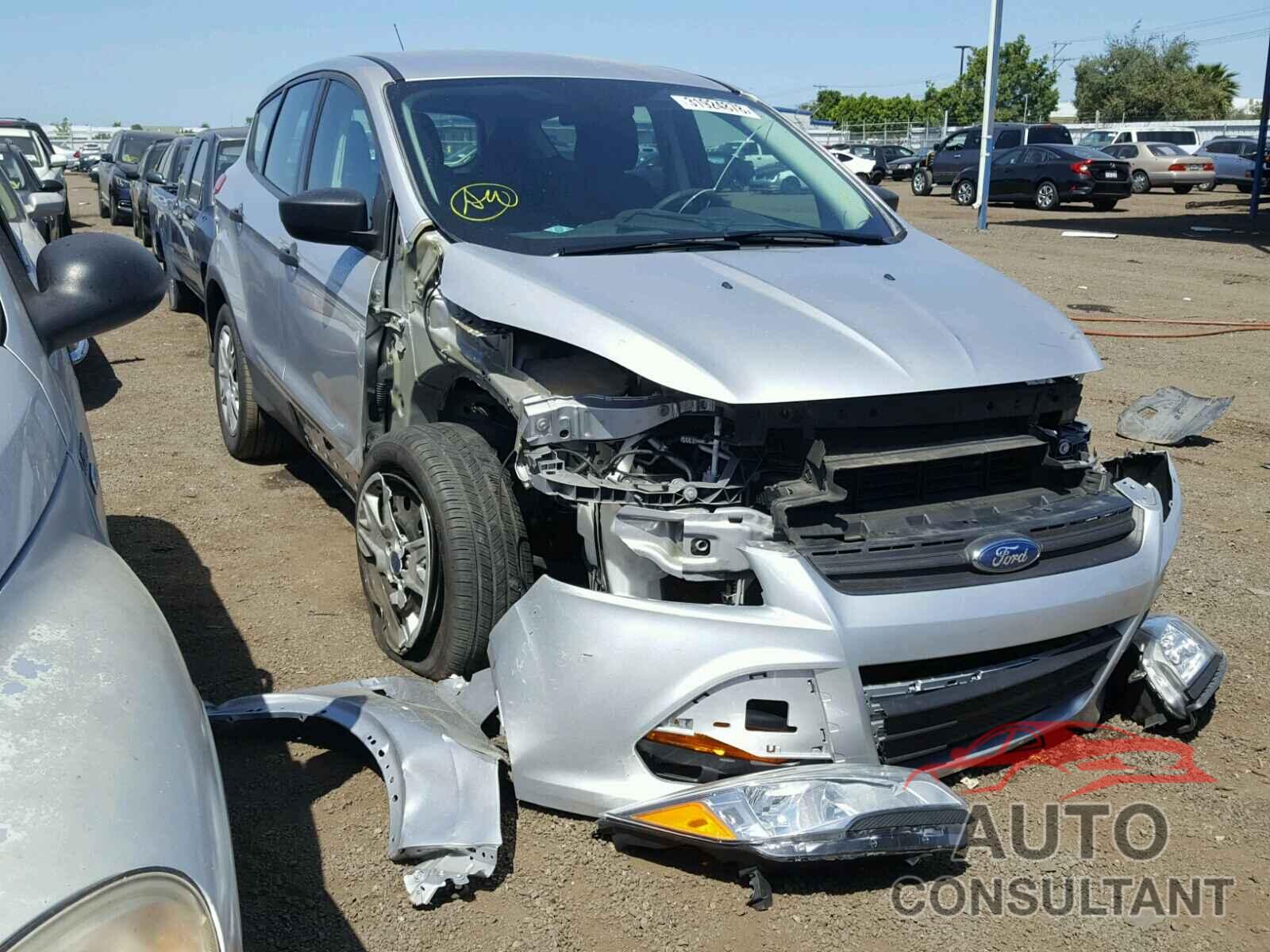 FORD ESCAPE 2016 - 1FMCU0F75GUB99549