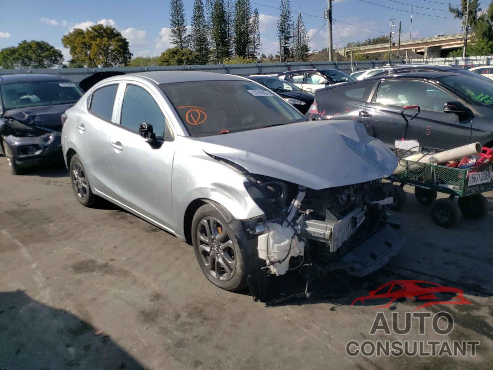 TOYOTA YARIS 2019 - 3MYDLBYV3KY503083