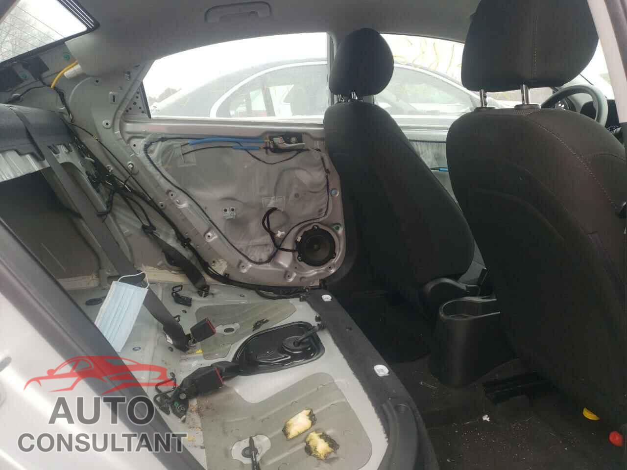 HYUNDAI ACCENT 2018 - 3KPC24A35JE008546