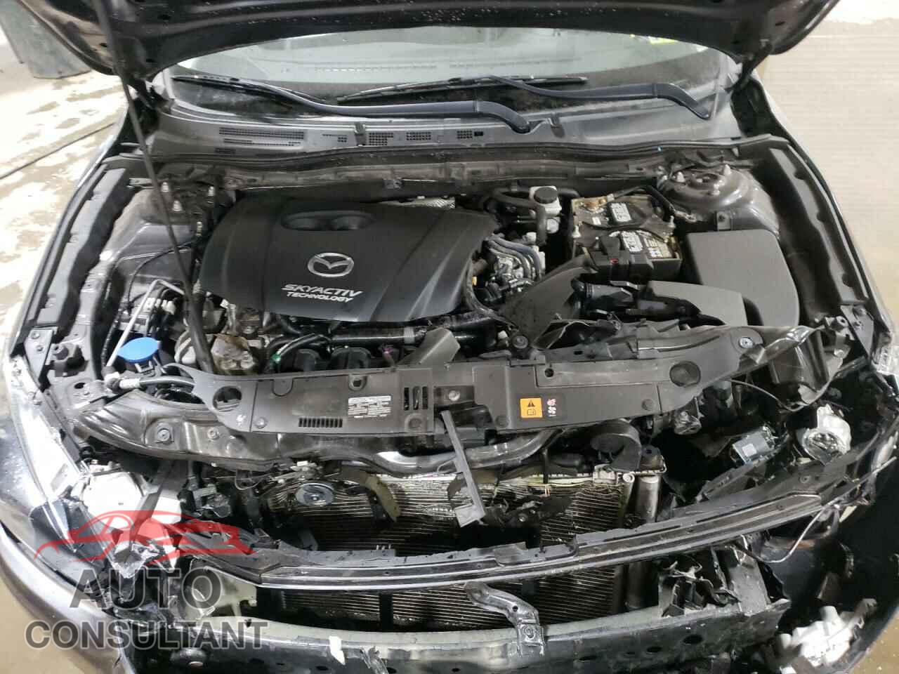 MAZDA 3 2018 - 3MZBN1M37JM164541