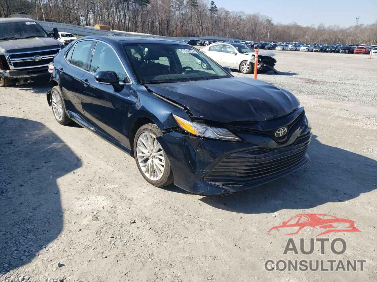 TOYOTA CAMRY 2019 - 4T1B11HK0KU705387