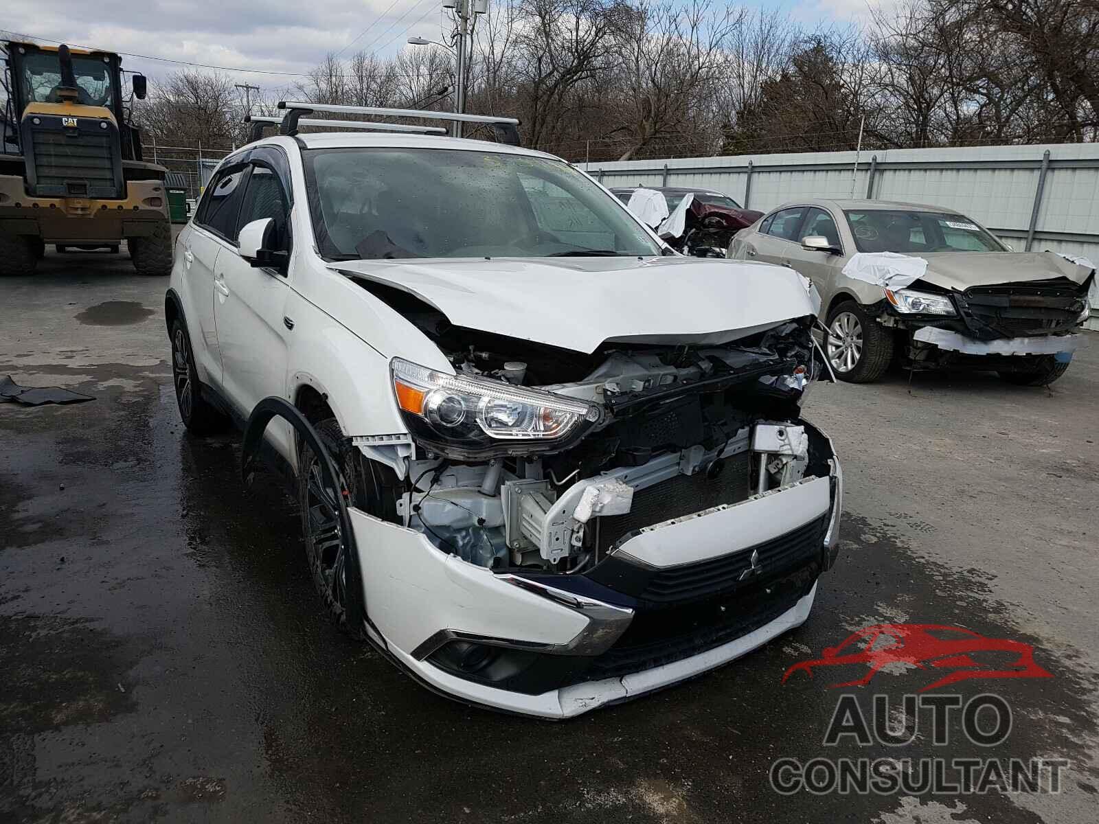 MITSUBISHI OUTLANDER 2017 - JA4AP3AU9HZ021580
