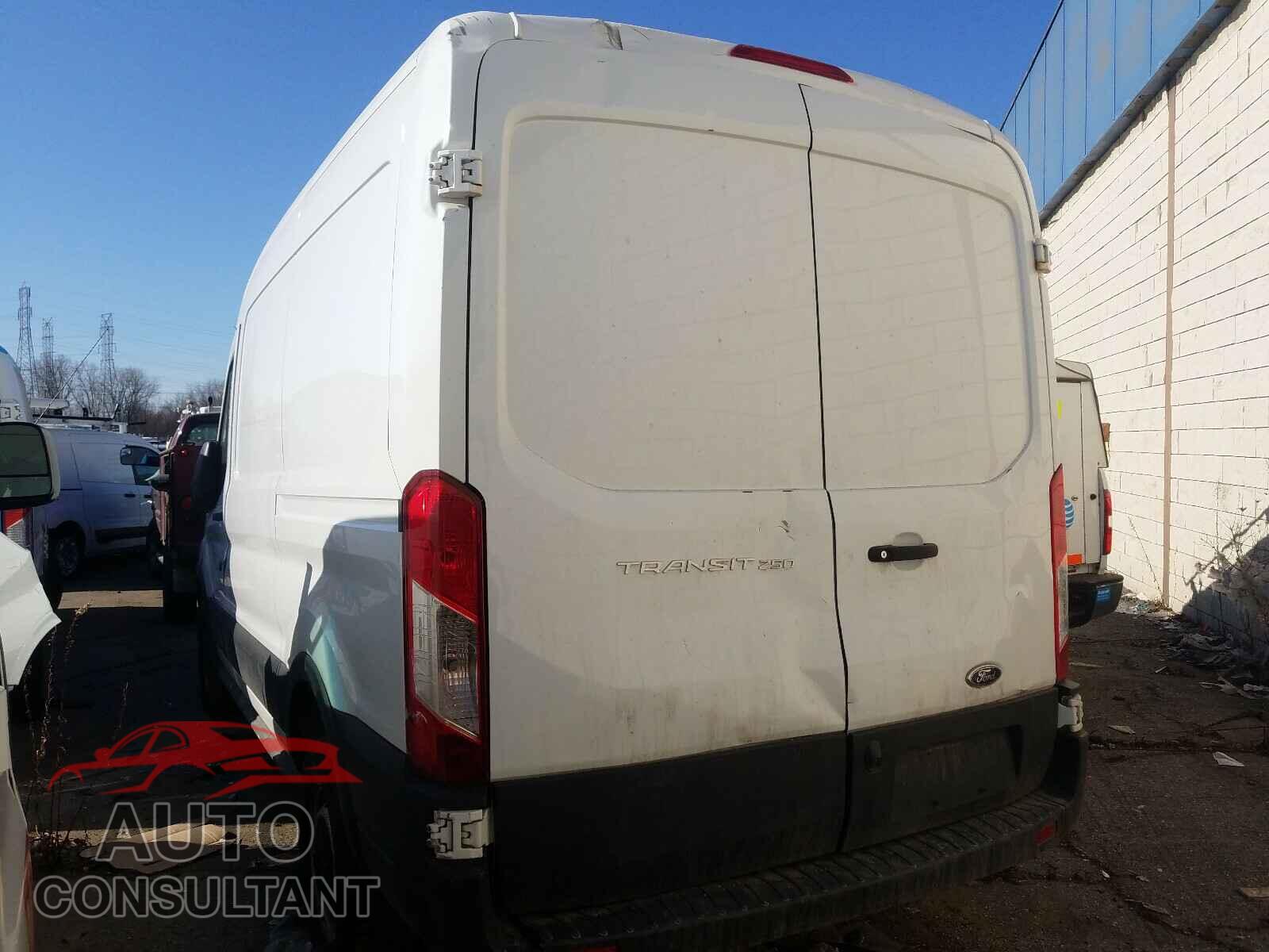 FORD TRANSIT CO 2017 - 1FTYR1CM6HKB53401