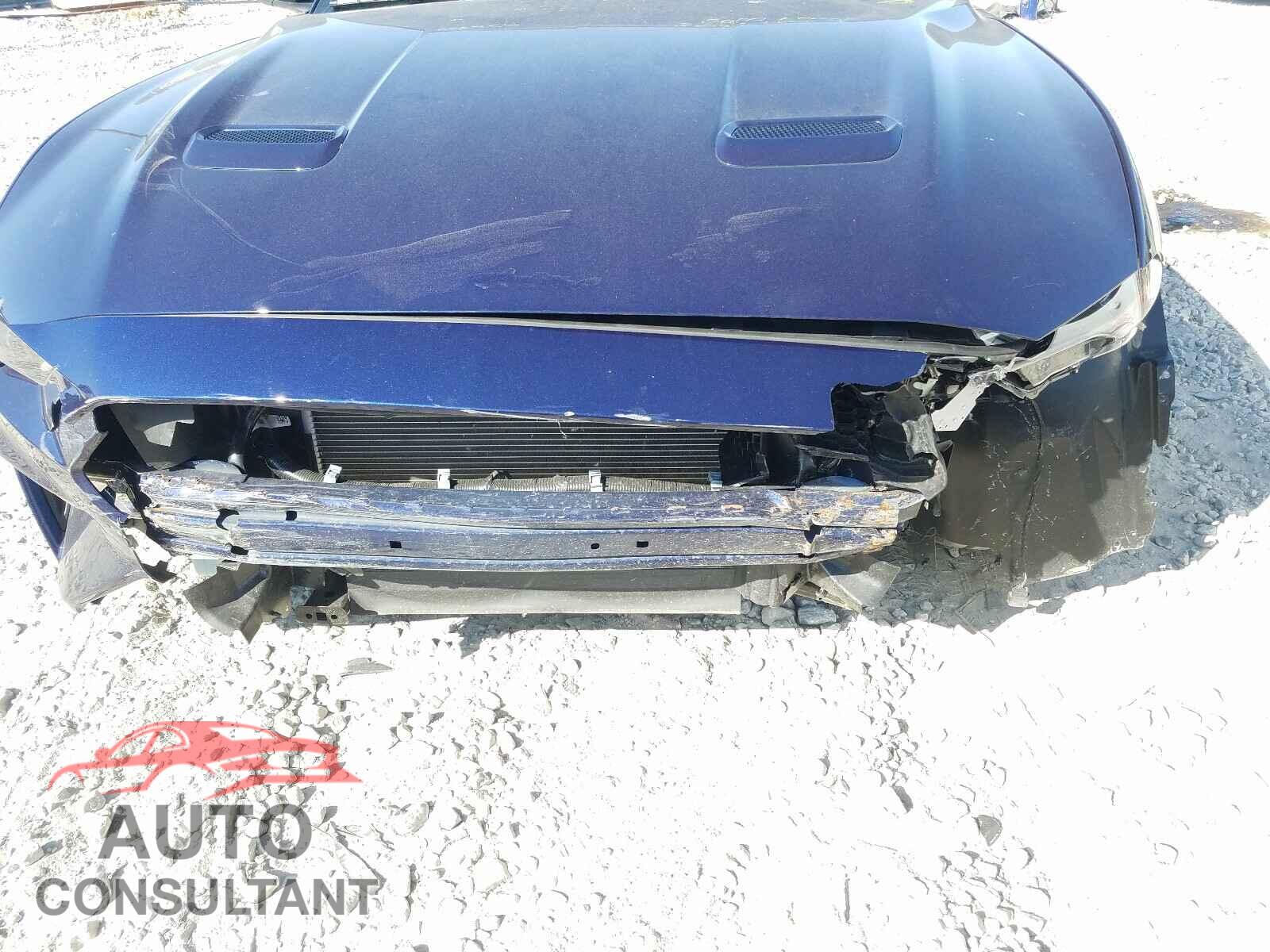 FORD MUSTANG 2020 - 1FA6P8CF2L5126541