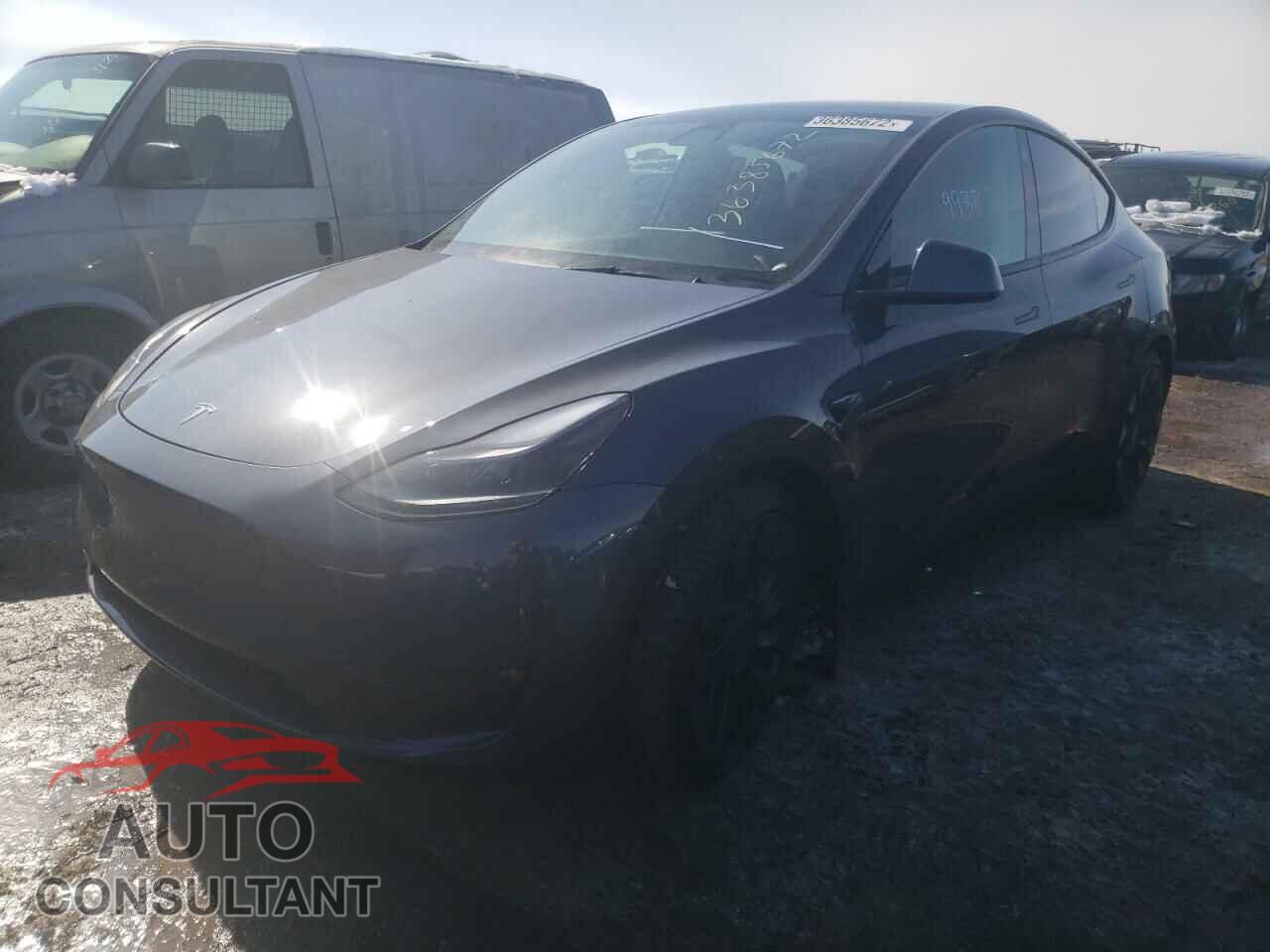 TESLA MODEL Y 2021 - 5YJYGDEF7MF151332