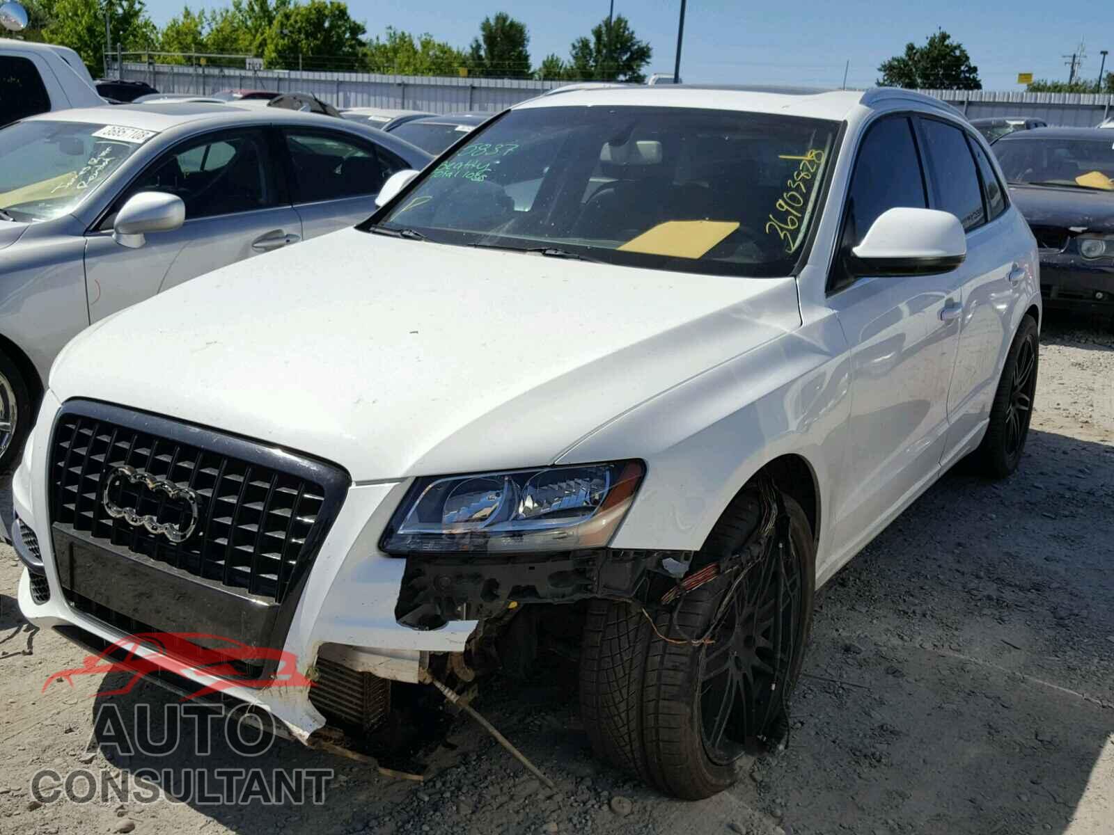 AUDI Q5 2011 - WA1CFAFP2BA047608