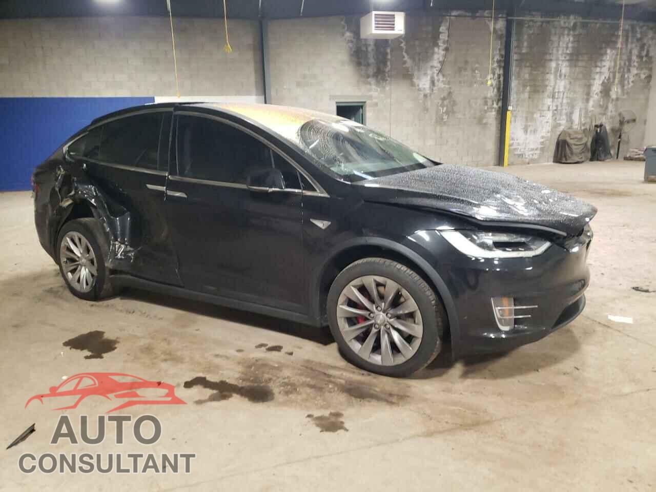 TESLA MODEL X 2016 - 5YJXCBE43GF000910