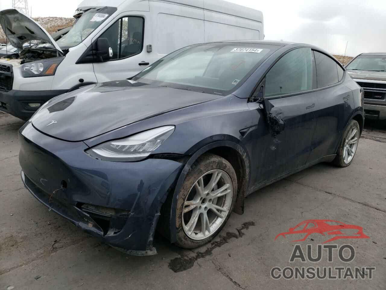 TESLA MODEL Y 2020 - 5YJYGDEE8LF016513