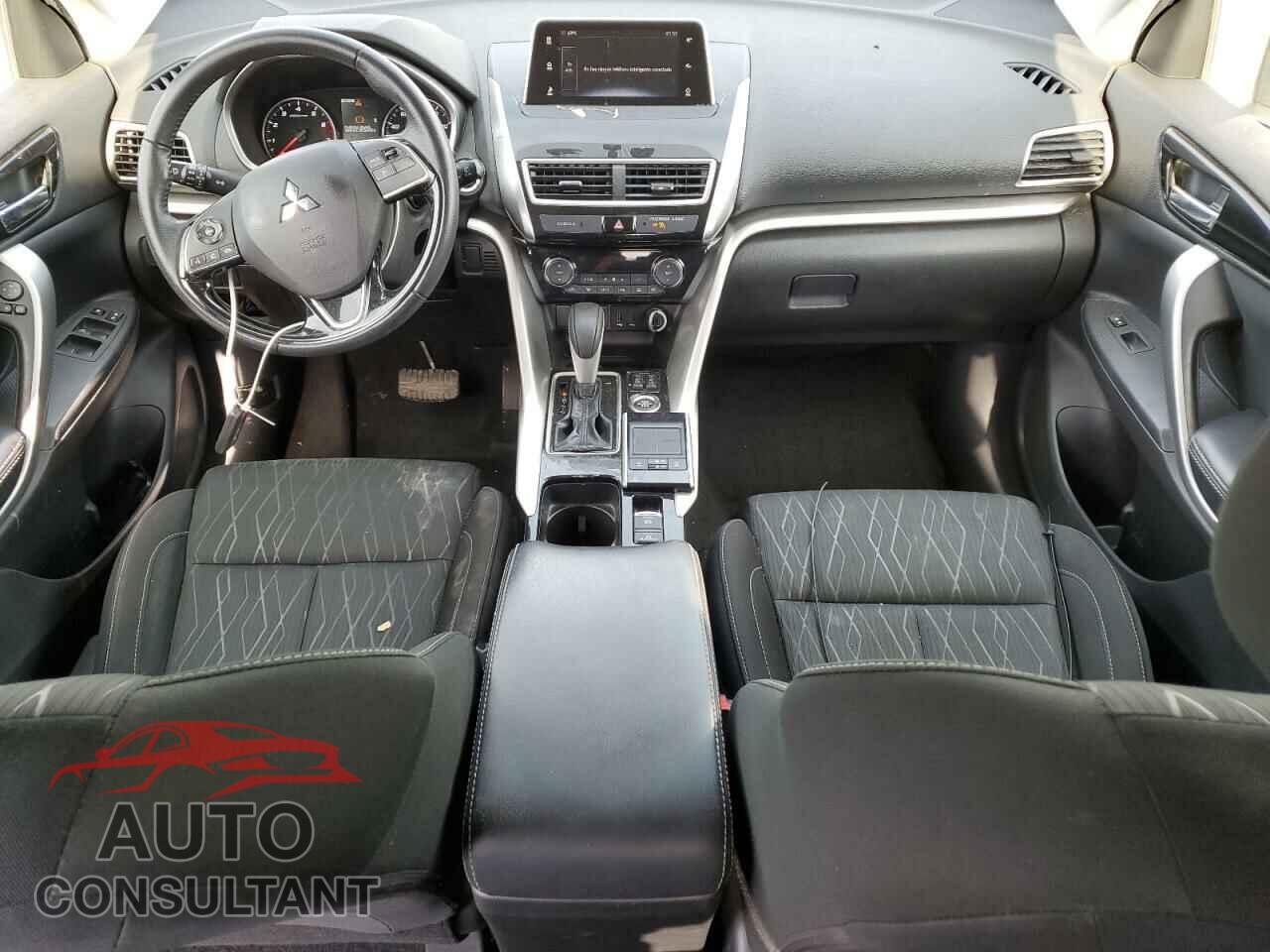 MITSUBISHI ECLIPSE 2018 - JA4AT5AA5JZ068446