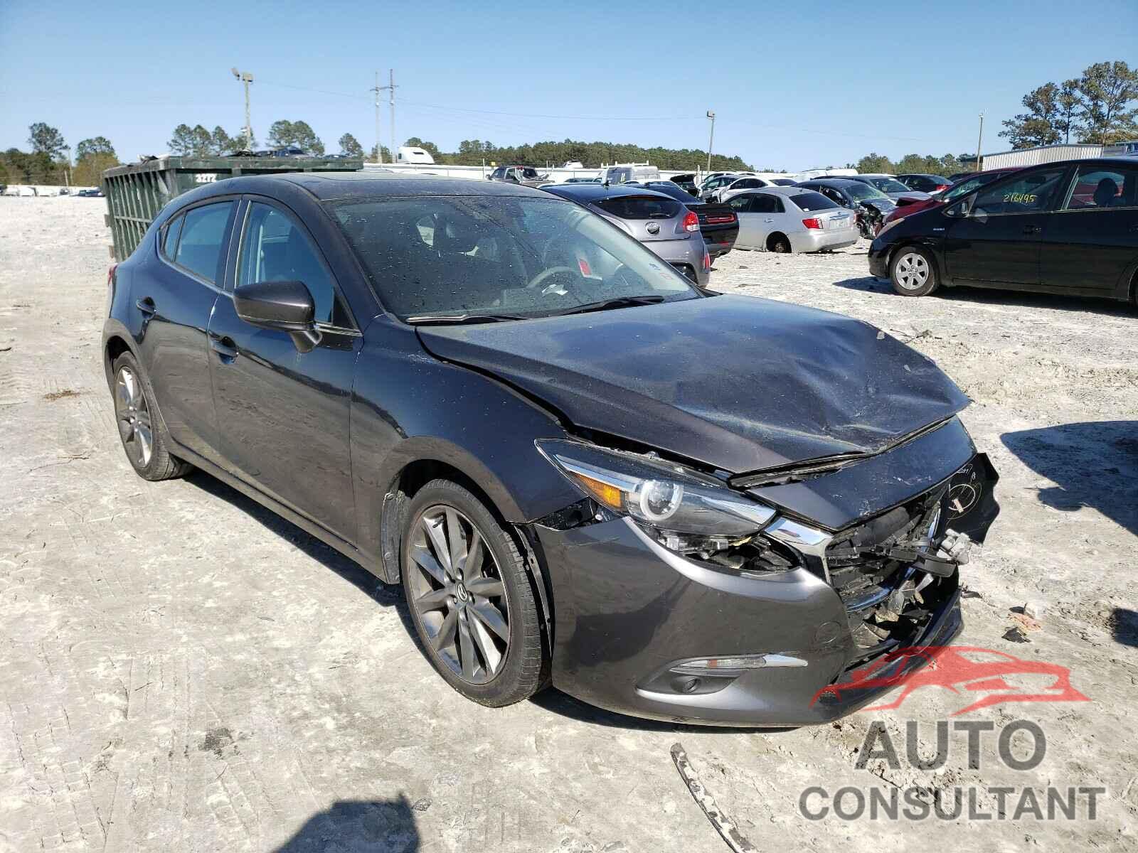 MAZDA 3 2018 - 3MZBN1M36JM188149