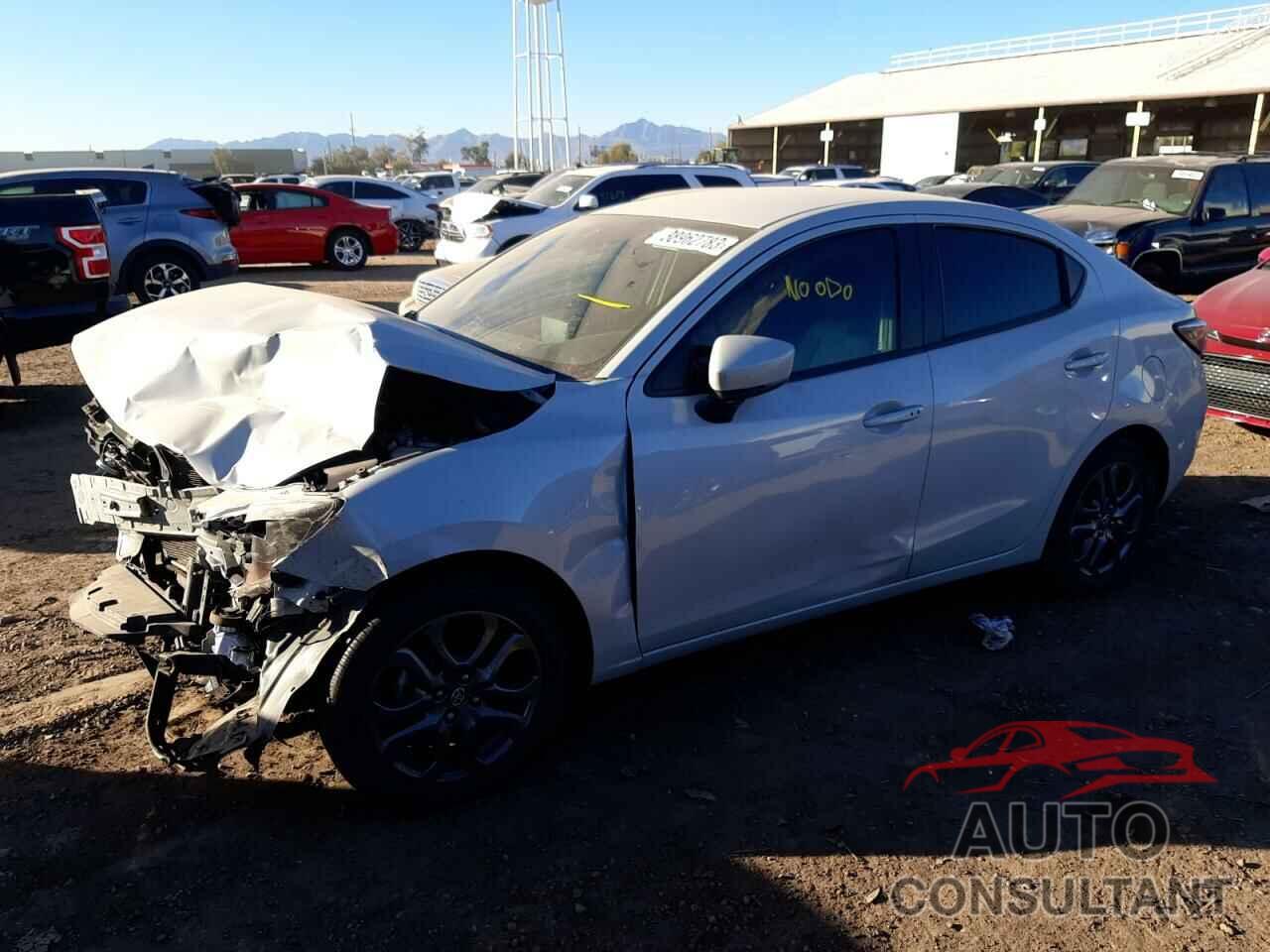 TOYOTA YARIS 2019 - 3MYDLBYV1KY527172