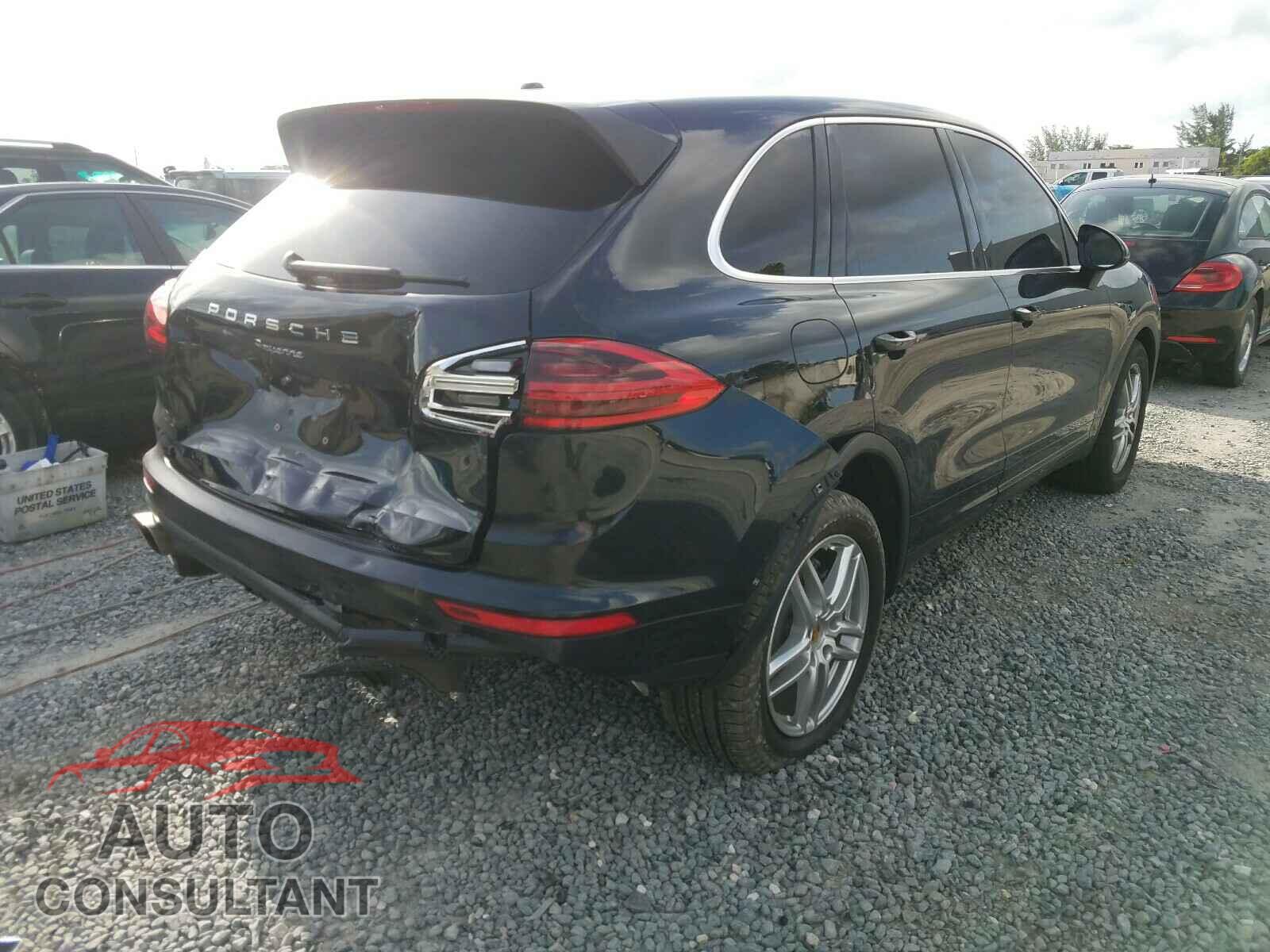 PORSCHE CAYENNE 2016 - WP1AA2A29GKA08852