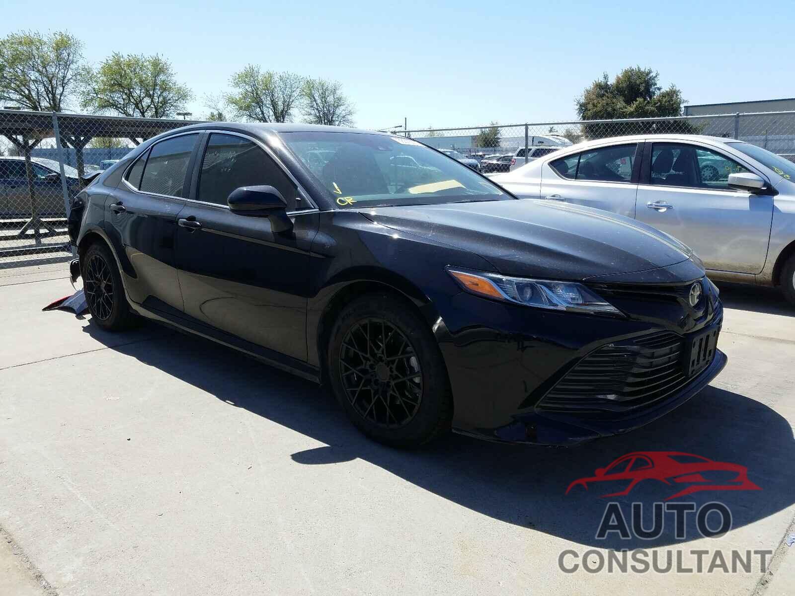 TOYOTA CAMRY 2018 - 4T1B11HK4JU133545