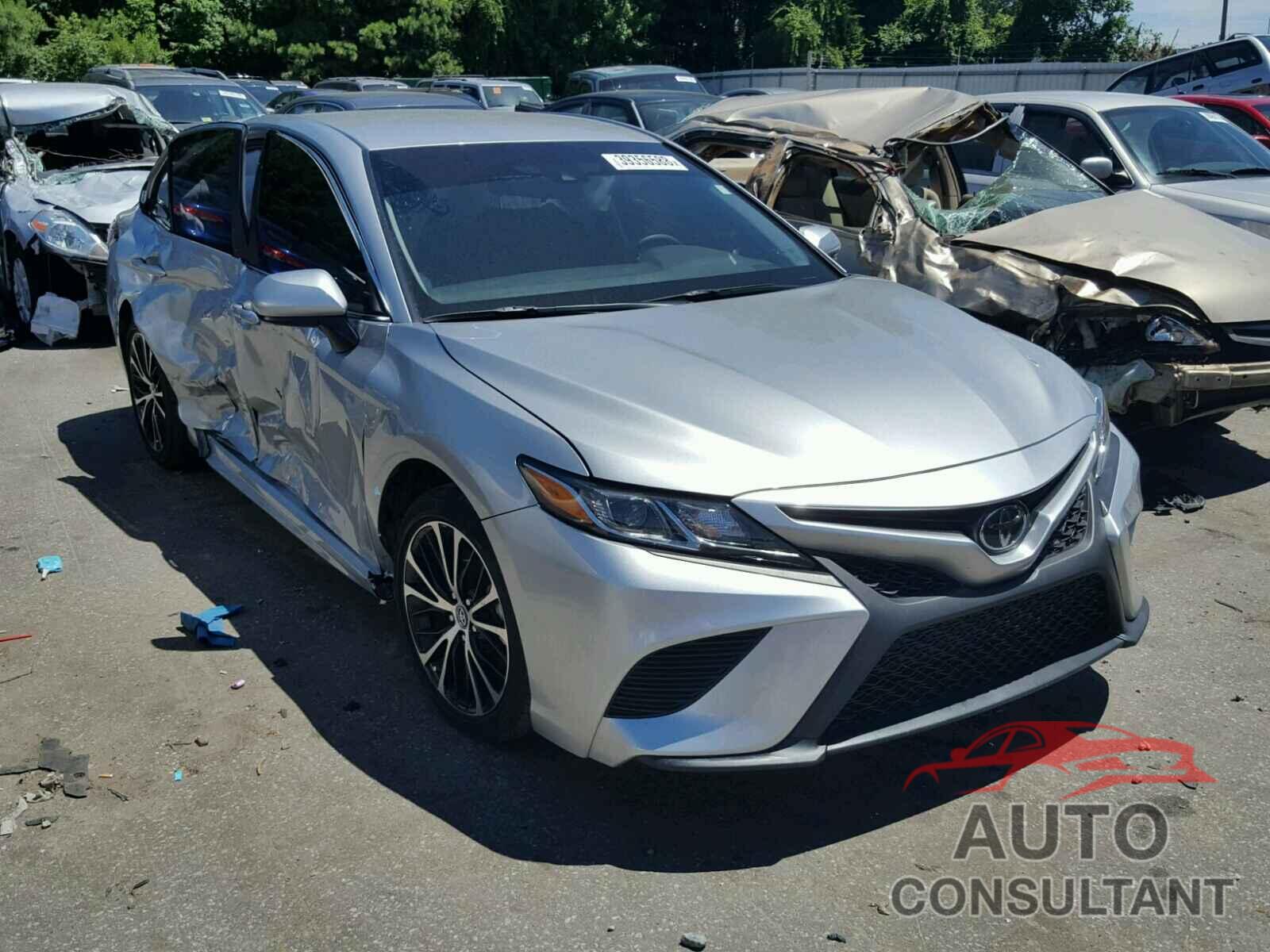 TOYOTA CAMRY 2018 - 4T1B11HK7JU548228
