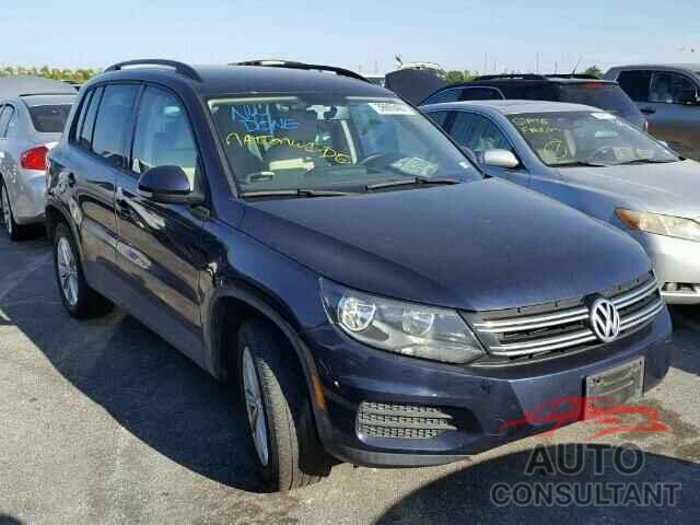 VOLKSWAGEN TIGUAN 2015 - WVGAV7AX1FW509431