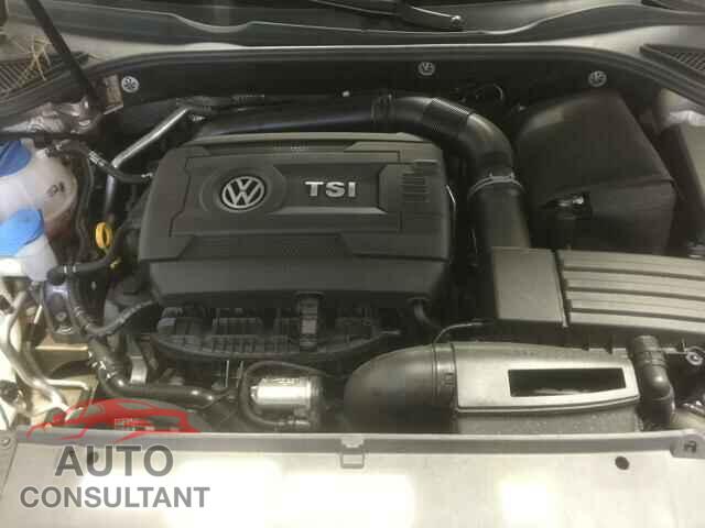 VOLKSWAGEN PASSAT 2015 - 1VWAT7A30FC039219