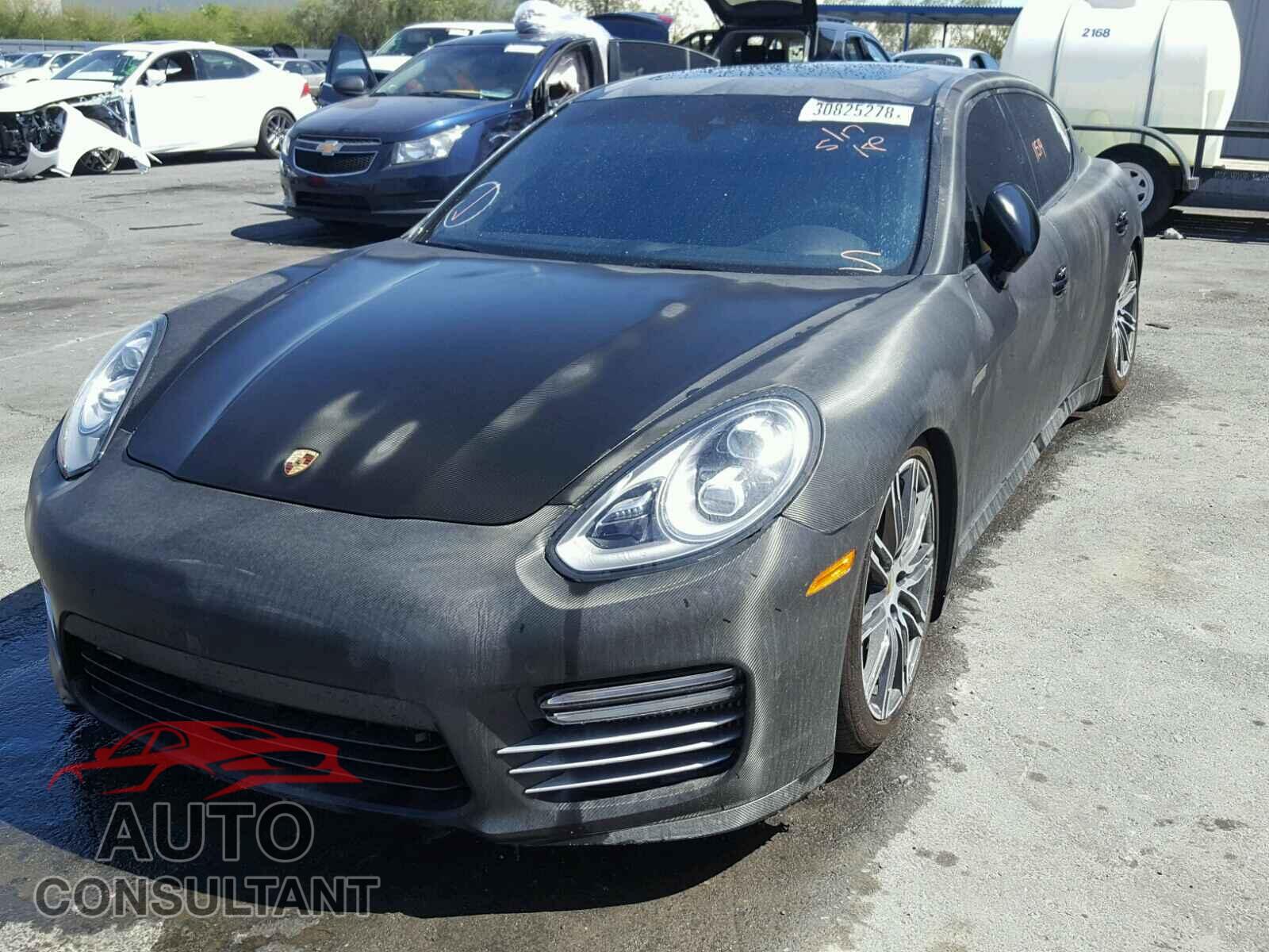PORSCHE PANAMERA 2015 - WP0BC2A72FL075054