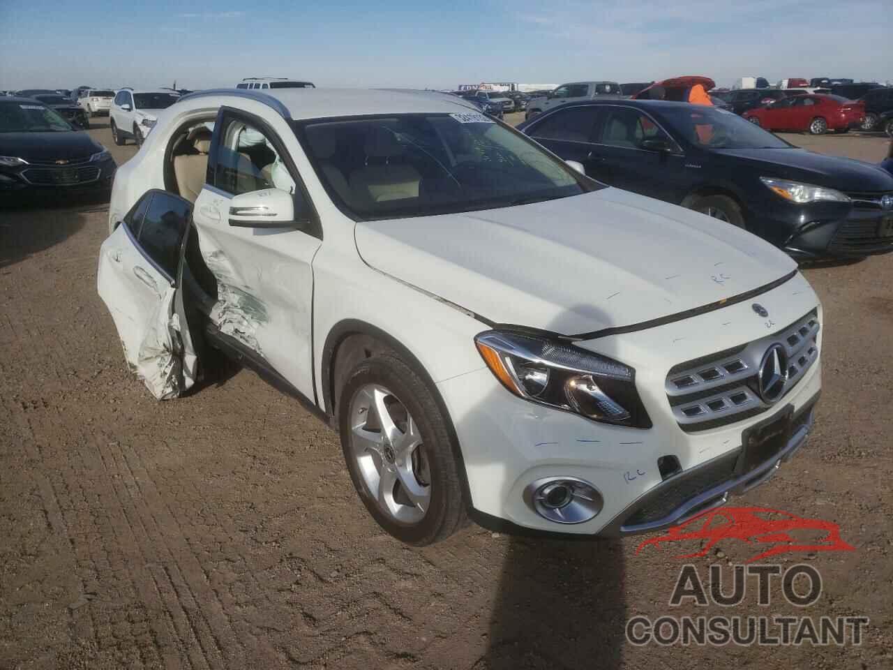 MERCEDES-BENZ GLA-CLASS 2018 - WDCTG4EB3JJ455568