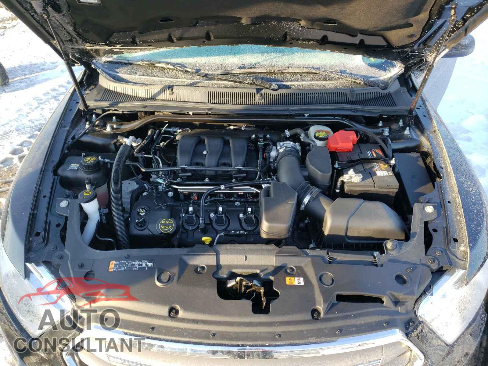 FORD TAURUS 2017 - 1FAHP2E83HG132008