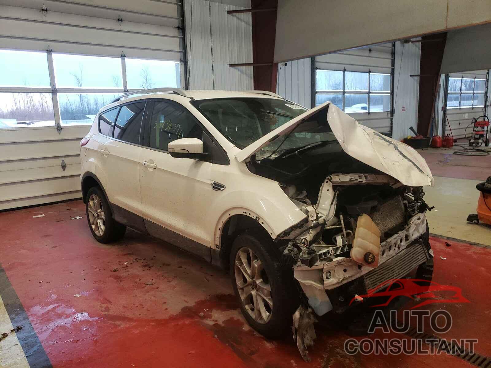 FORD ESCAPE 2015 - 5YFBURHE7GP538602